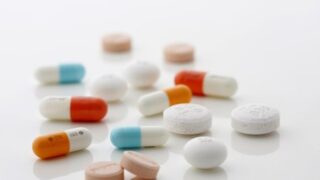 薬の副作用が怖い。