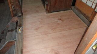 クッションフロアー修理工事