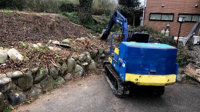 庭の解体　石編