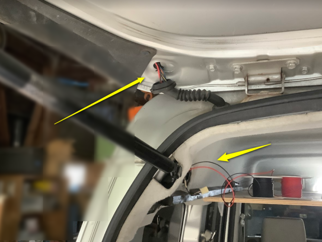 新しい電気号にLED照明追加